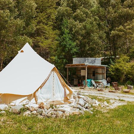 Golden Bay Glamping Hotel Takaka Bagian luar foto