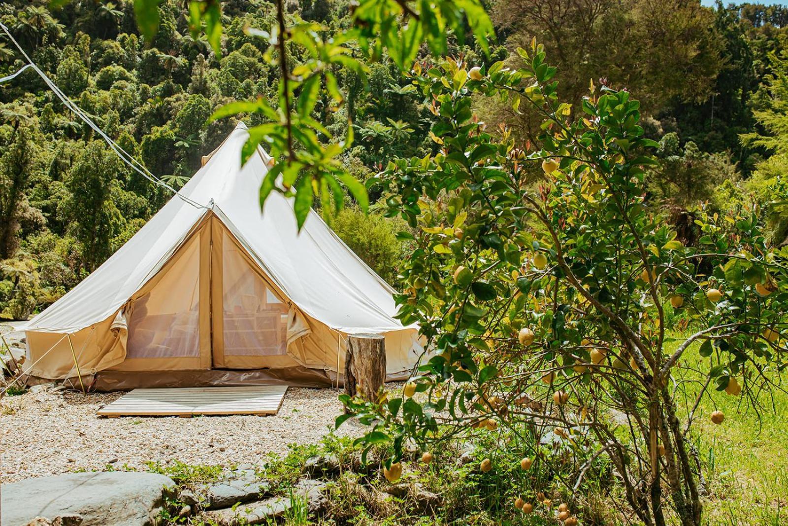Golden Bay Glamping Hotel Takaka Bagian luar foto